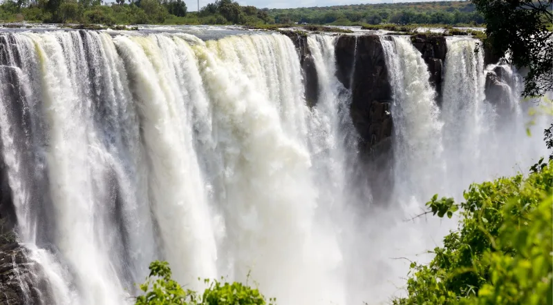 Victoria Falls: Dinner Cruise on the Zambezi River